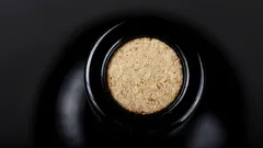 この裏技で夜が救われる：コルク抜きなしで1分でワインを開ける方法